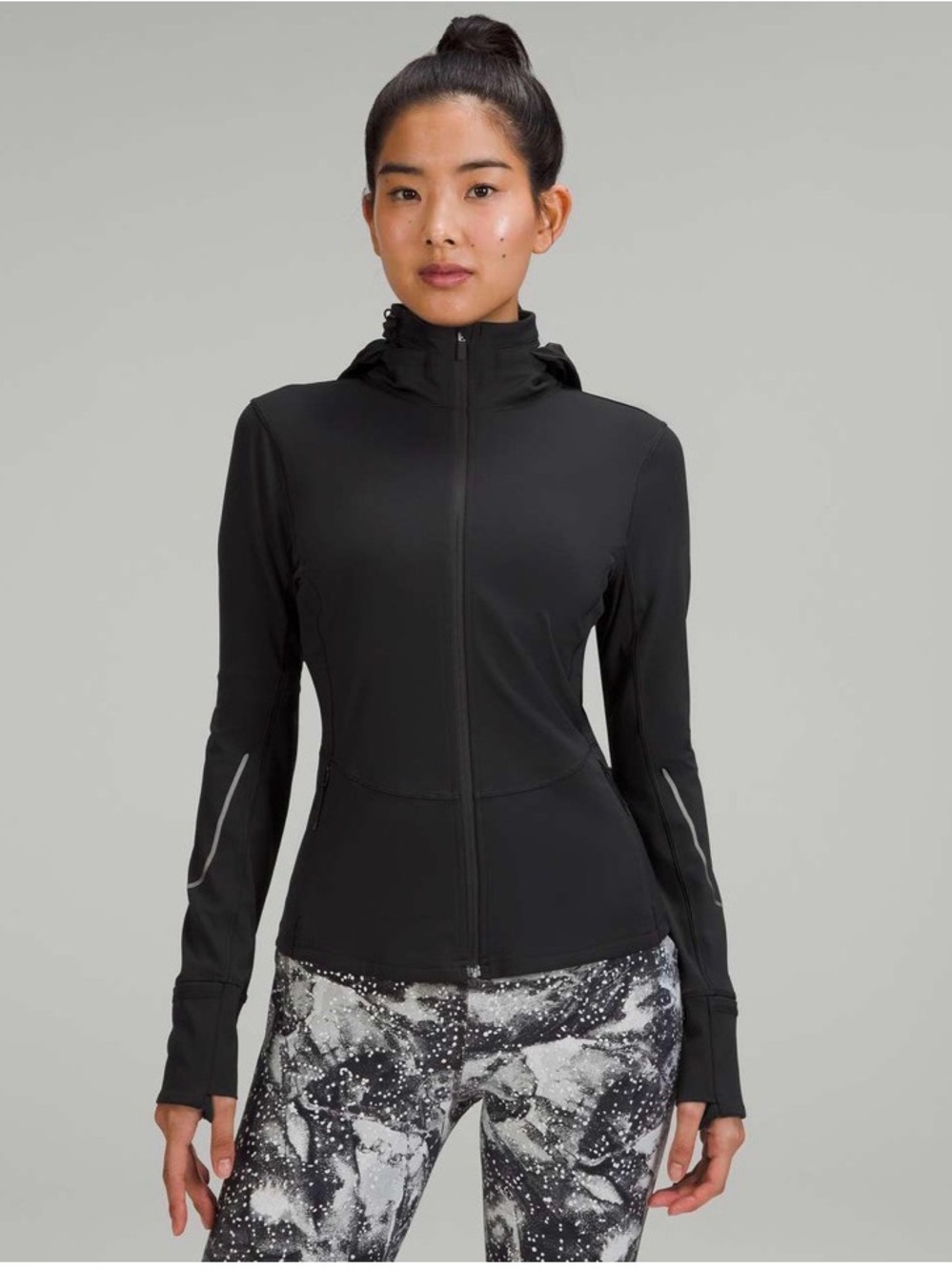 NWT Lululemon Nulux Reflective Running Jacket
Black Size 6